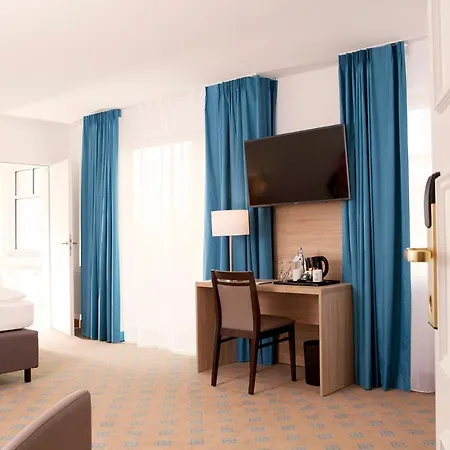 Frisia Hotel 4*