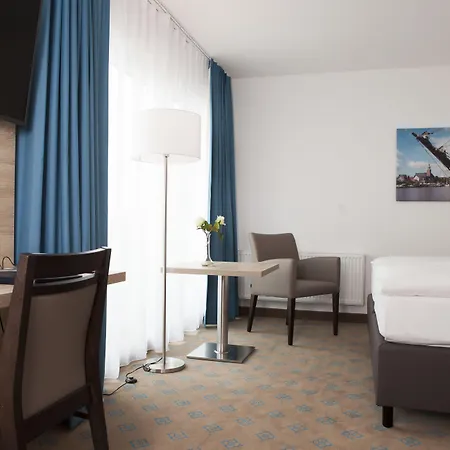 Frisia 4*