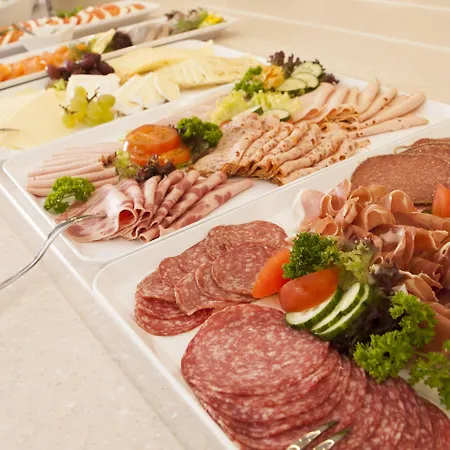 弗里西亚酒店 4*