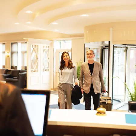 弗里西亚酒店 里尔