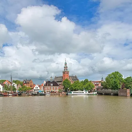 Frisia 4*